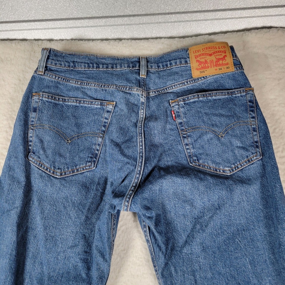 Levi's 505 Regular Fit Jeans Mens 34x30 Blue Medium Wash Straight Leg 00505-2959 - Picture 12 of 15